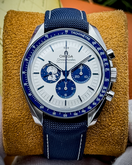 2025 Omega Speedmaster Anniversary Series “Silver Snoopy Award” 42MM Silver Dial Textile Strap (310.32.42.50.02.001)