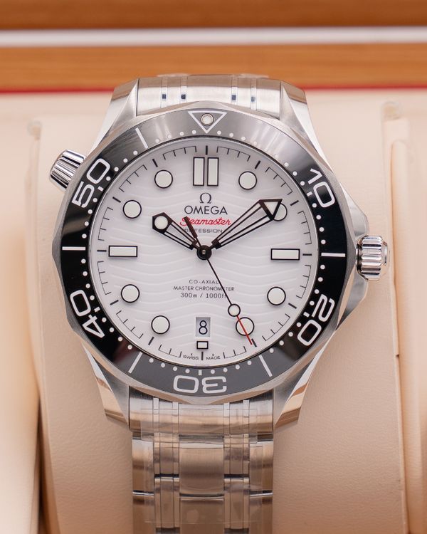 2026 Omega Seamaster Diver 300M 42MM White Dial Steel Bracelet (210.30.42.20.04.001)