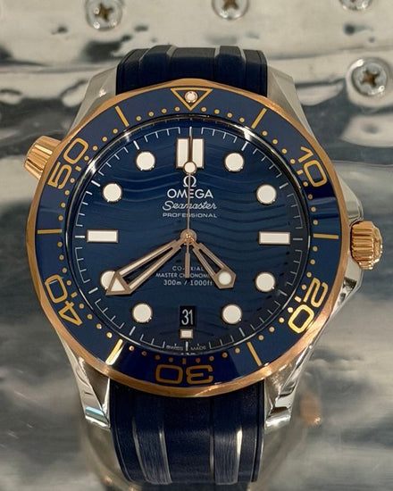 2021  Omega Seamaster Diver 300M 42MM Blue Dial Rubber Strap (210.22.42.20.03.002)