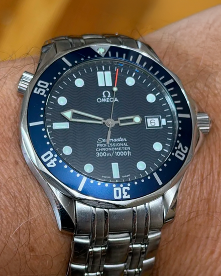 2006 Omega Seamaster 300 "James Bond" 41MM Blue "Wave" Dial Steel Bracelet (2531.80.00)