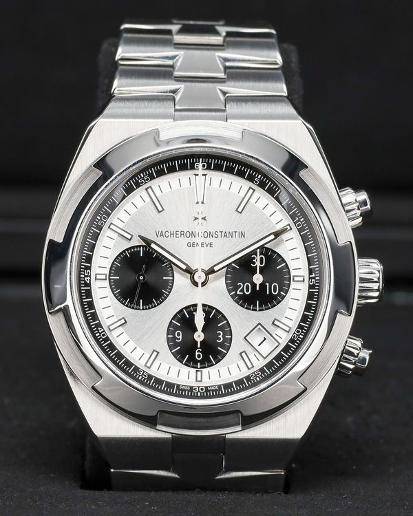 2023 Vacheron Constantin Overseas Chronograph "Panda" 42.5MM Silver Dial Steel Bracelet (5500V/110A-B686)