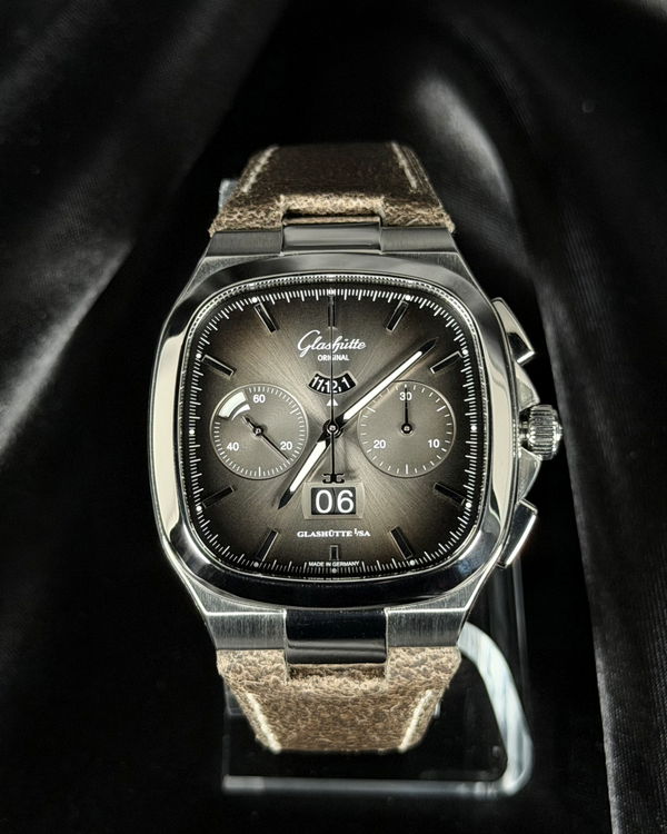 2020 Glashütte Original Seventies Panorama Date L.E. 40MM Grey Dial Leather Strap (1-37-02-05-02-35)
