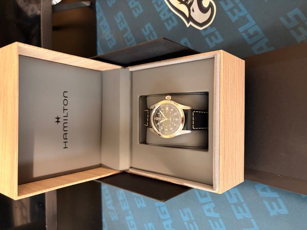 Hamilton Khaki Field 38MM Black Dial Leather Strap (H704551)