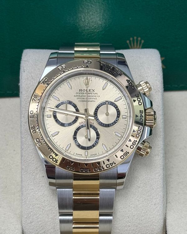 2024 Rolex Cosmograph Daytona 40MM Champagne Dial Two-Tone Oyster Bracelet (126503)