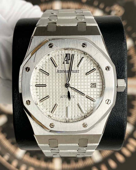 Audemars Piguet Royal Oak 39MM Silver Dial Steel Bracelet (15300ST.OO.1220ST.01)