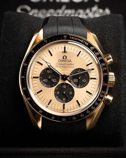 2025 Omega Speedmaster Professional Moonwatch 42MM Champagne Dial Rubber Strap (310.60.42.50.99.002)