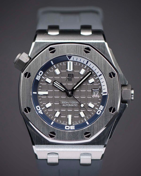 (WORKING) Audemars Piguet Royal Oak Offshore (15720ST.OO.A009CA.01)