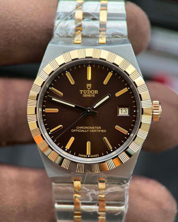 Tudor Royal (M2836C1A3)