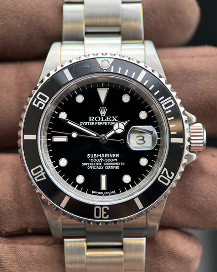 Rolex Submariner Date 40MM Black Dial Oyster Bracelet (16610)