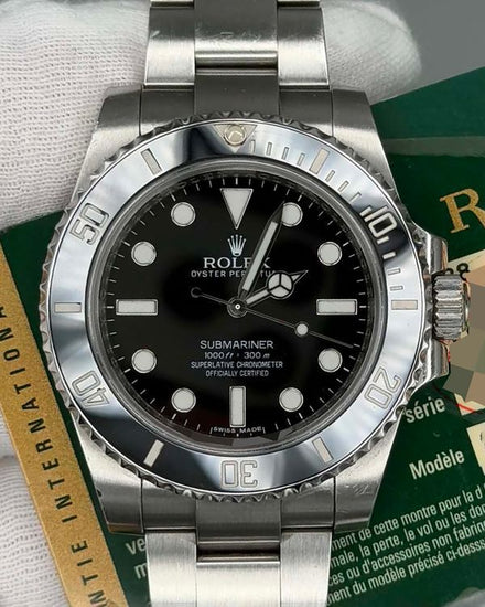 2010 Rolex Submariner No-Date 40MM Black Dial Oyster Bracelet (114060)