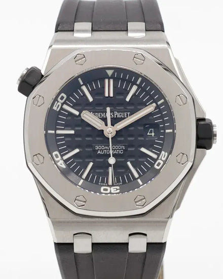 Audemars Piguet Royal Oak Offshore Diver 42MM Black Dial Rubber Strap (15703ST.OO.A002CA.01)