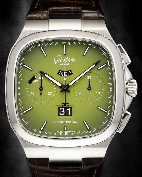 2022 Glashütte Original Seventies Panorama Date 40MM Green Dial Leather Strap (1-37-02-09-02-62)
