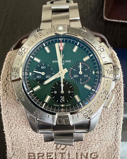 2024 Breitling Avenger B01 Chronograph 42MM Green Dial Steel Bracelet (AB0146101L1A1)