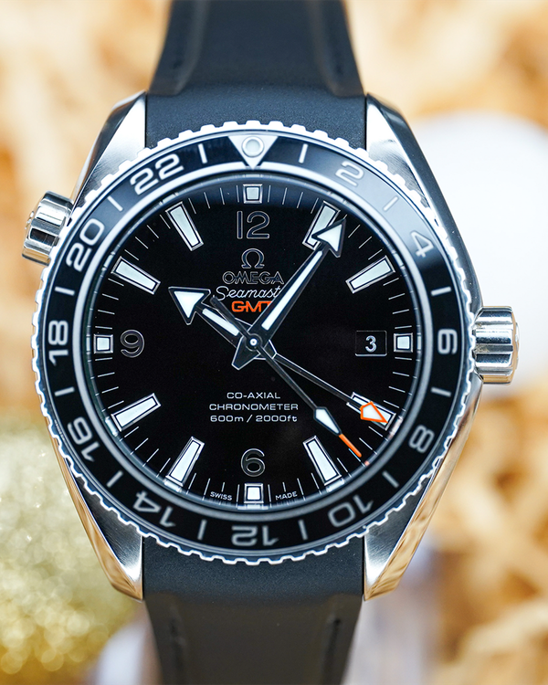 No Reserve - 2021 Omega Seamaster Planet Ocean 600M GMT 43.5MM Black Dial Rubber Strap (232.32.44.22.01.001)
