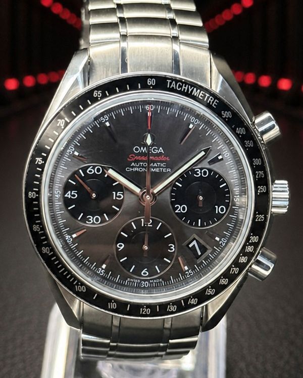 No Reserve - Omega Speedmaster (323.30.40.40.06.001)