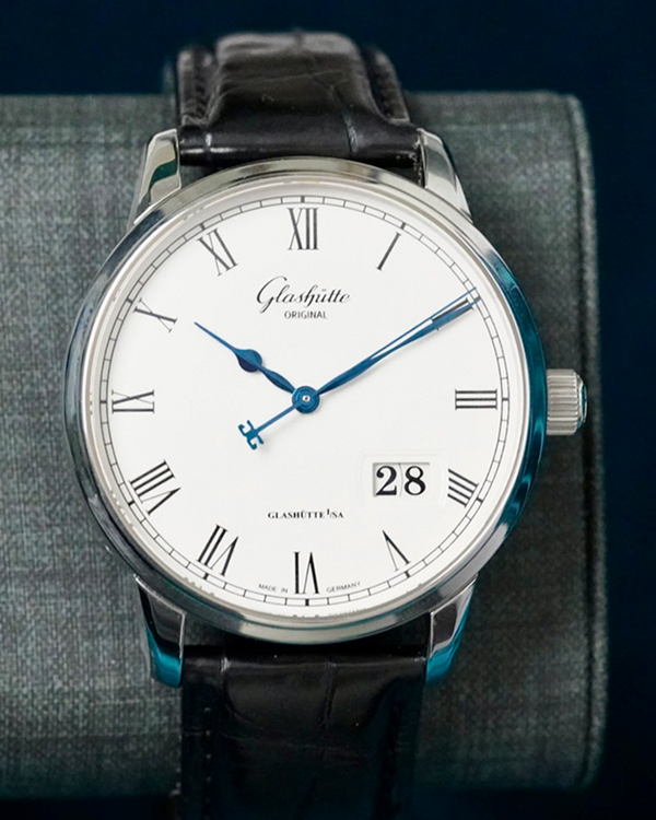 No Reserve - Glashütte Original Senator Panorama (100-03-32-42-04)