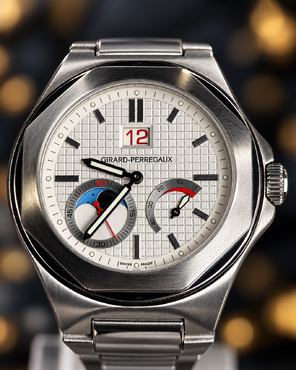 Girard Perregaux Laureato Evo³ 42.6MM White Dial Steel Bracelet (80185-11-131-11A)