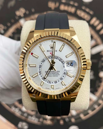 Rolex Sky-Dweller 42MM White Dial Oysterflex Strap (326238)