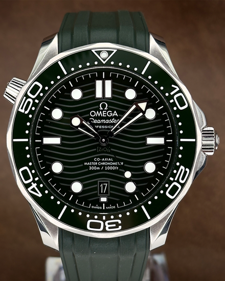 No Reserve - 2023 Omega Seamaster Diver 300M "Seaweed" 42MM Green Dial Rubber Strap (210.32.42.20.10.001)