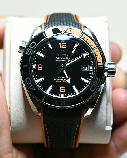 2023 Omega Seamaster Planet Ocean 600M 43.5MM Black Dial Rubber Strap (215.32.44.21.01.001)
