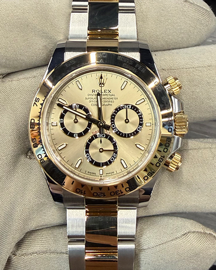 2025 Rolex Cosmograph Daytona 40MM Champagne Dial Two-Tone Oyster Bracelet (126503)
