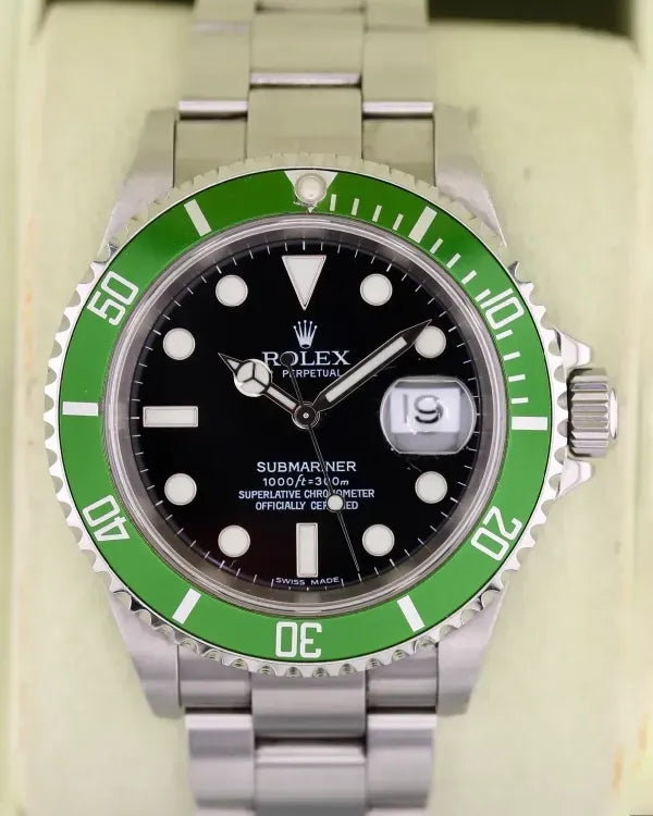No Reserve - 2006 Rolex Submariner Date "Kermit" 40MM Black Dial Oyster Bracelet (16610LV)