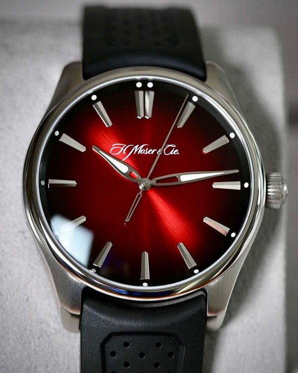 2026 H. Moser & Cie Pioneer 43MM Red Dial Rubber Strap (3200-1207)