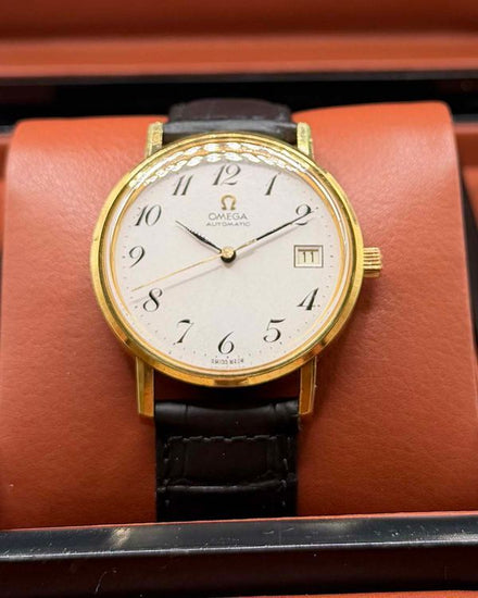 No Reserve - Omega Geneve Vintage 35MM Silver Dial Aftermarket Leather Strap (166.0163)