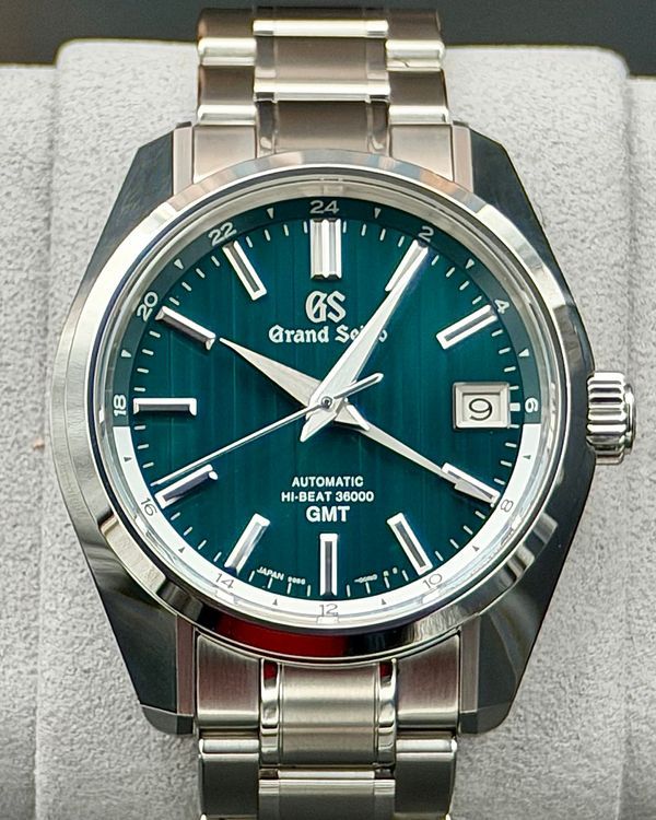 2020 Grand Seiko Heritage GMT "The Matrix" L.E. 40MM Green Dial Steel Bracelet (SBGJ241G)