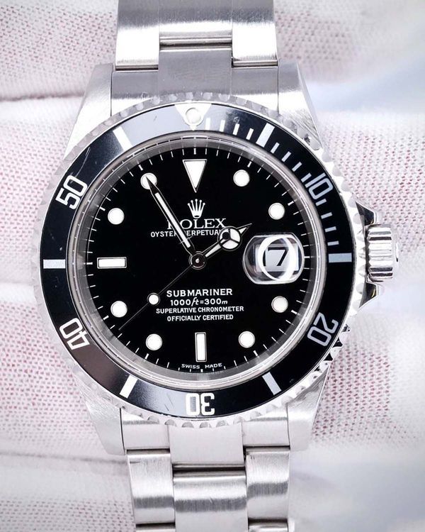 2004 Rolex Submariner Date 40MM Black Dial Oyster Bracelet (16610)