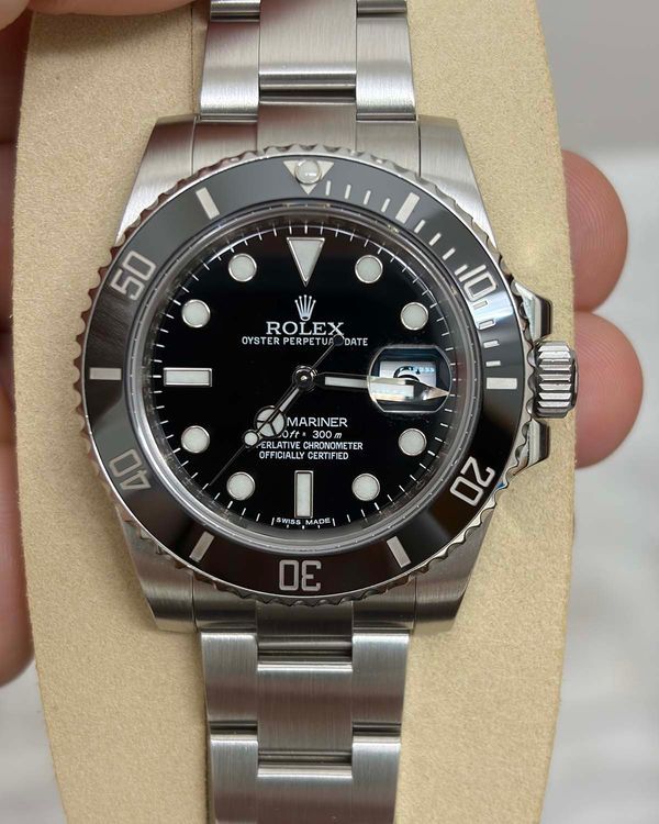 2011 Rolex Submariner Date 40MM Black Dial Oyster Bracelet (116610LN)