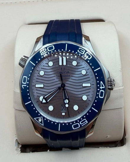 2023 Omega Seamaster Diver 300M 42MM Grey Dial Rubber Strap (210.32.42.20.06.001)