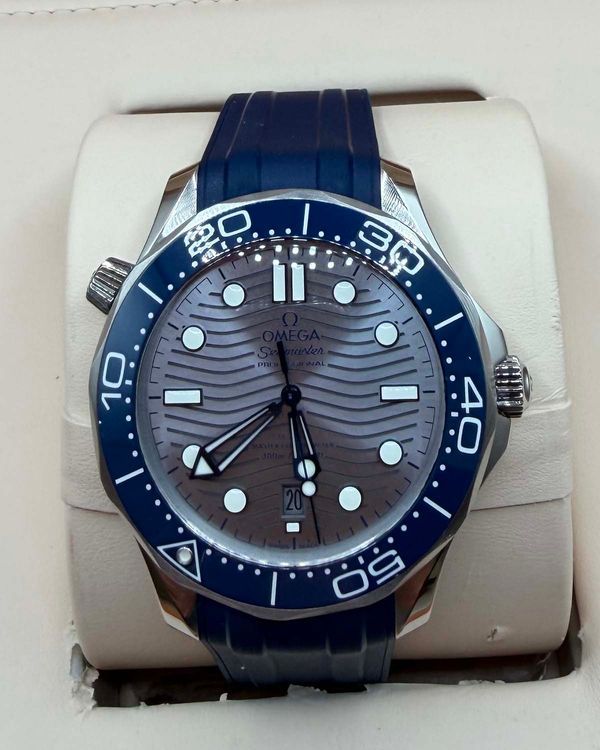 (WORKING) 2023 Omega Seamaster Diver 300M 42MM Grey Dial Rubber Strap (210.32.42.20.06.001)
