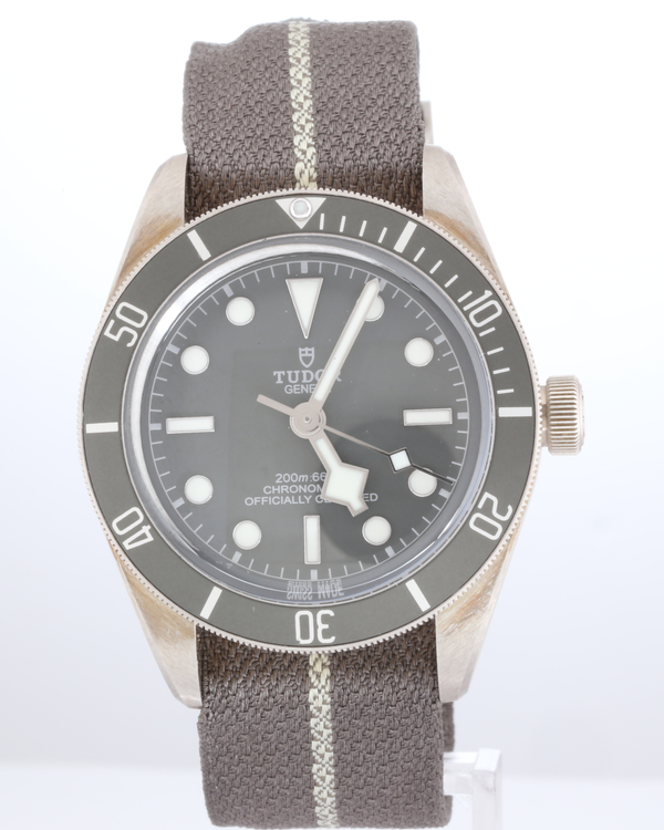 No Reserve - 2025 Tudor Black Bay 58 39MM Grey Dial Textile Strap (79010S)