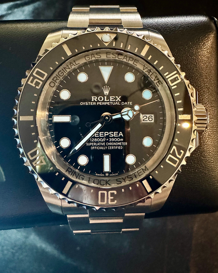 2026 Rolex Sea-Dweller Deepsea "James Cameron" 44MM Blue Dial Oyster Bracelet (136660)