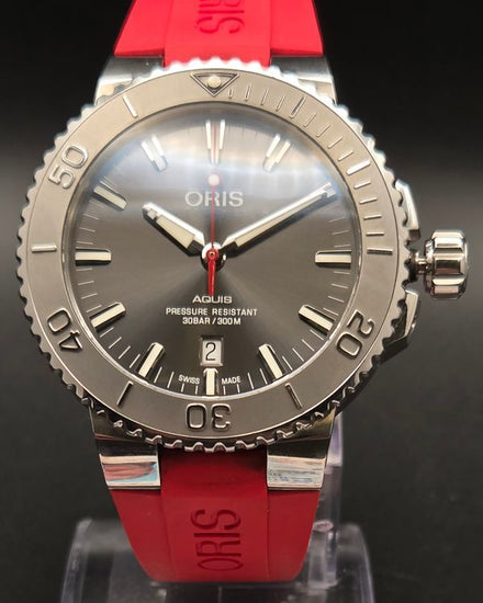 Oris Aquis Date Relief 43.5MM Grey Dial Rubber Strap (01 733 7730 4153-07 4 24 66EB)