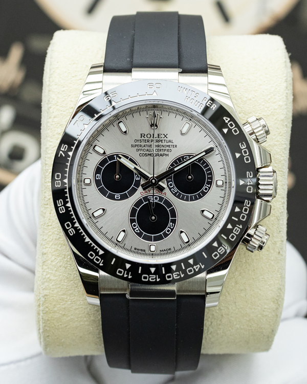 Rolex Cosmograph Daytona 40MM Silver Dial Oysterflex Strap (116519LN)