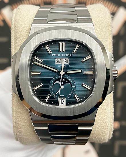 Patek Philippe Nautilus 40.5MM Blue Dial Steel Bracelet (5726/1A-014)