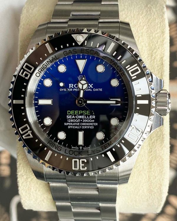 Rolex Sea-Dweller Deepsea "James Cameron" 44MM Blue Dial Oyster Bracelet (136660)