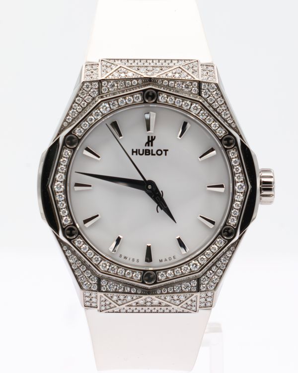 No Reserve - Hublot Classic Fusion (550.NS.2200.RW.1604.ORL20)