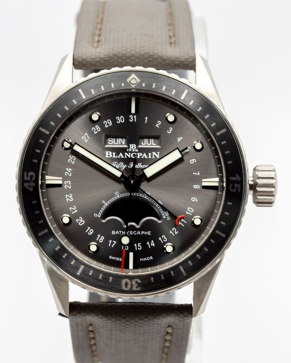 2023 Blancpain Fifty Fathoms Bathyscaphe Quantième Complet Phases de Lune 43MM Grey Dial Leather Strap (5054-1210-G52A)