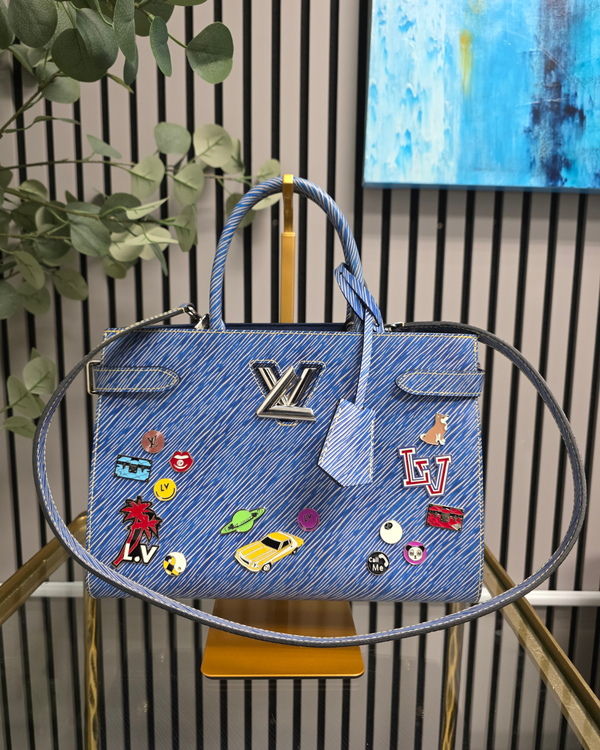 2017 Louis Vuitton Cluny MM Bag Medium Leather Silver Tone Hardware Leather Strap (Handbag)