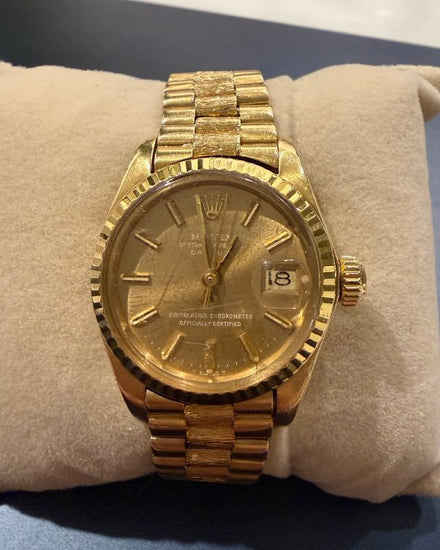 1979 Rolex Oyster Perpetual Lady Date 26MM Champagne Dial Yellow Gold "Bark Finish" President Bracelet (6917)