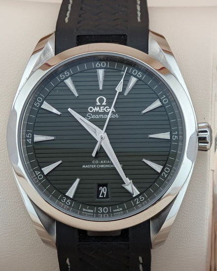 No Reserve - 2023 Omega Seamaster Aqua Terra 150M 41MM Green Dial Rubber Strap (220.10.41.21.10.001)
