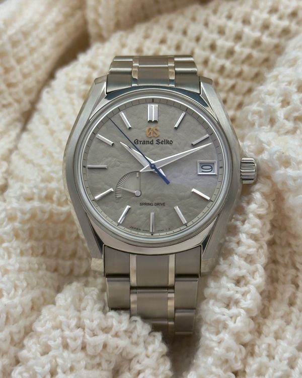 2021 Grand Seiko Heritage "Winter Taisetsu" 40MM Silver Dial Titanium Bracelet (SBGA415)