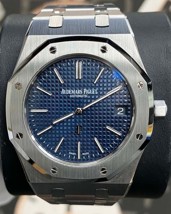 Audemars Piguet Royal Oak "Jumbo" Extra-Thin 39MM Blue Dial Steel Bracelet (15202ST.OO.1240ST.01)
