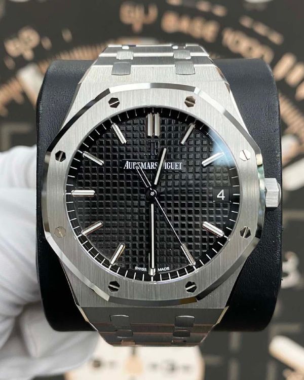 Audemars Piguet Royal Oak 41MM Black Dial Steel Bracelet (15500ST.OO.1220ST.03)