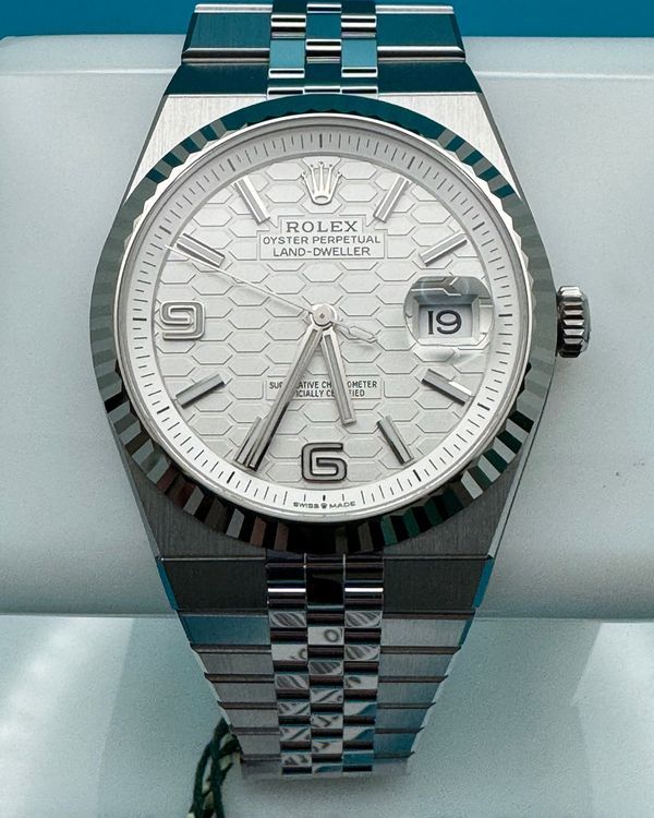 Rolex Land-Dweller (127334)