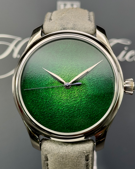 2025 H. Moser & Cie Endeavour Centre Seconds Concept 40MM Green Dial Leather Strap (1200-1233)