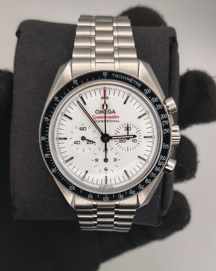 2026 Omega Speedmaster Professional Moonwatch 42MM White Dial Steel Bracelet (310.30.42.50.04.001)